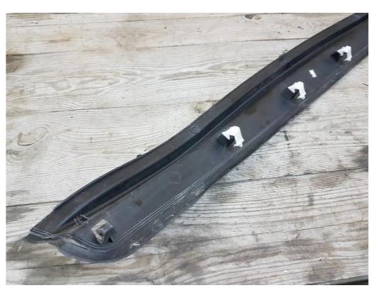 RENAULT SCENIC III torpédo plast pod čelní okno horní 668110005R