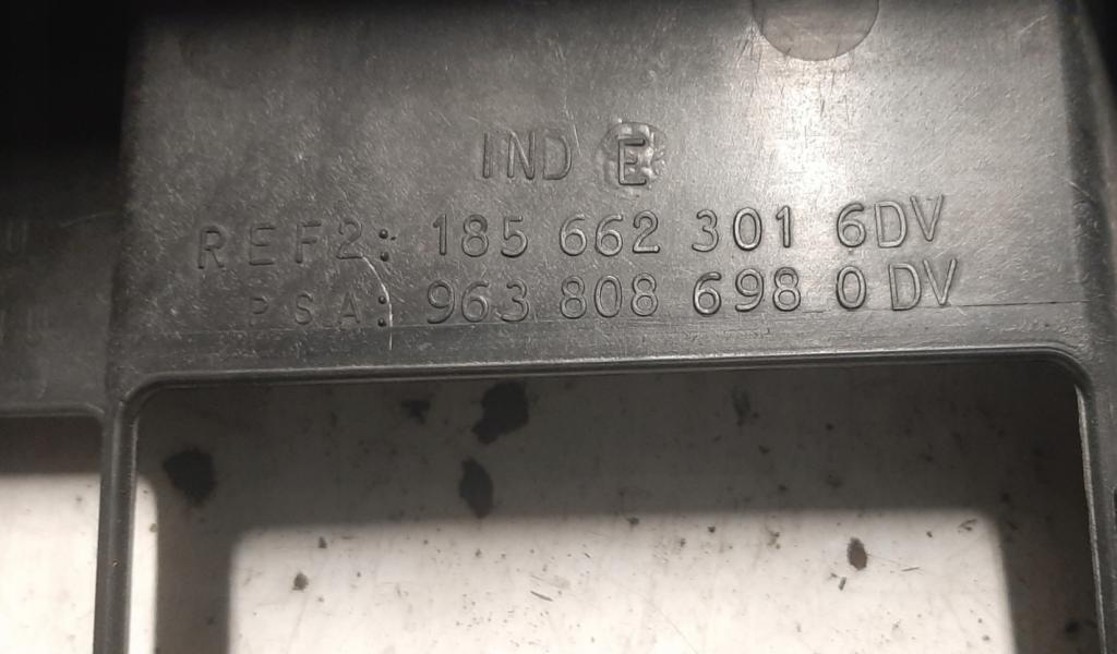 Držiak predný CITROEN C3 1.4 HDI 9638086980