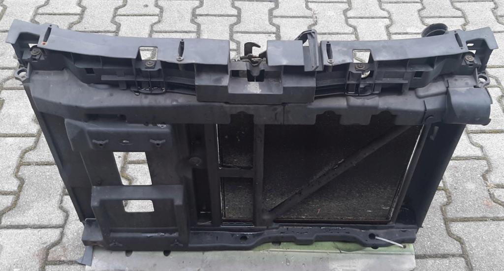 Držiak predný CITROEN C3 I 1.1 1.4 1.6 benzín