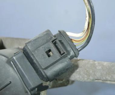 OPEL CORSA D Mechanizmus stieračov predný 13182340
