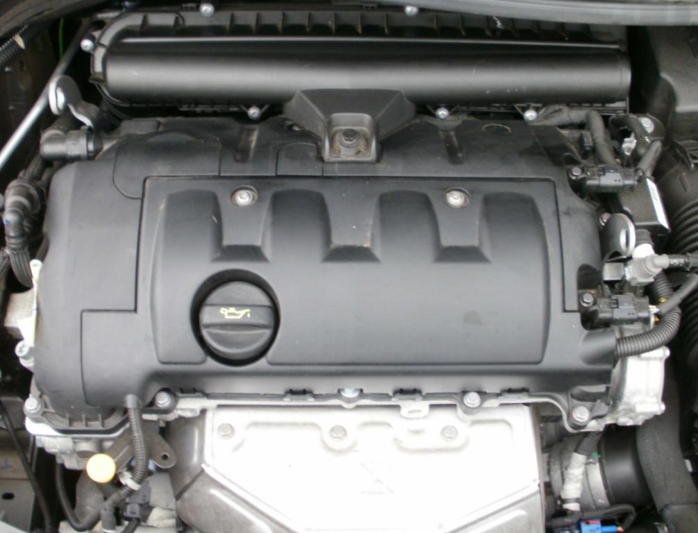 motor kompletný C4 C3 207 308 VTI 1.6 16V  9r