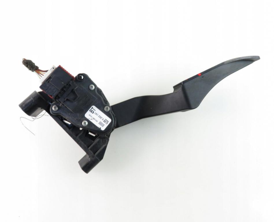 Potenciometer plynového pedálu ZAFIRA B 1.9 CDTI 9202341BT