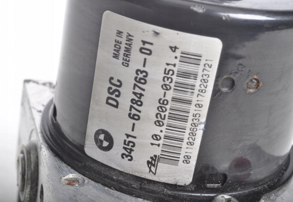 BMW 1 E88 Pumpa ABS 6784763