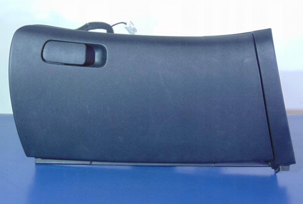 KIA CEED I Priehradka, kastlík spolujazdca pravy EU 