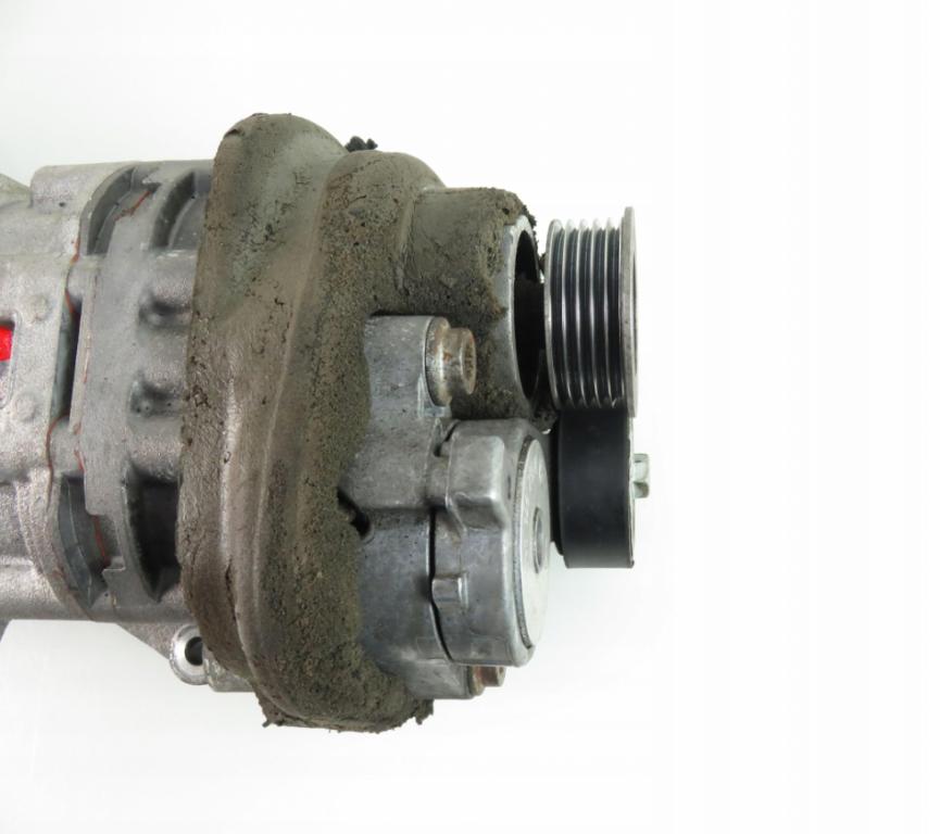 Kompresor VW GOLF V 1.4 TSI BMY 03C145601E