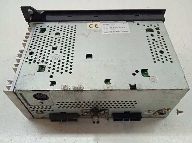 RADIO Chrysler Grand Voyager III P04704345G