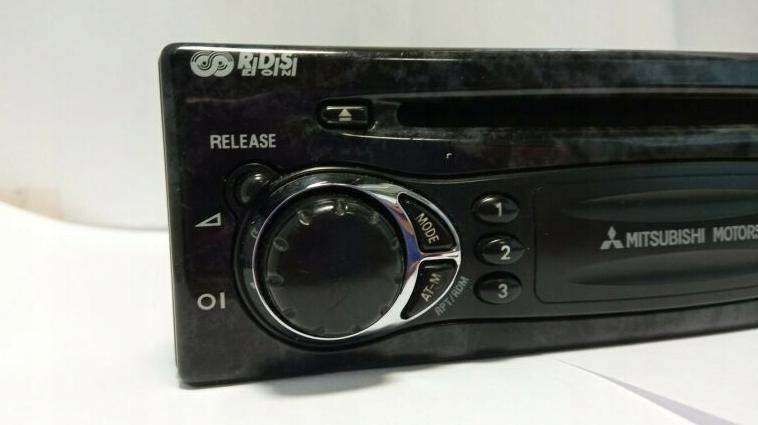 Autorádio MITSUBISHI CD MZ312637PL