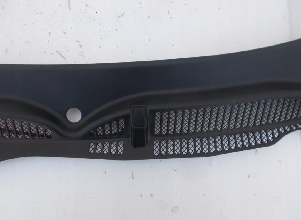 torpédo-plast pod čelní okno Audi A3 8L 96-99r 8L1819415B