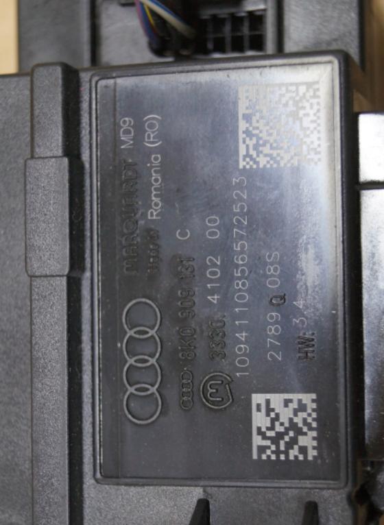 Spínačka - klíč Audi A4 B8 A5 8K0909131C