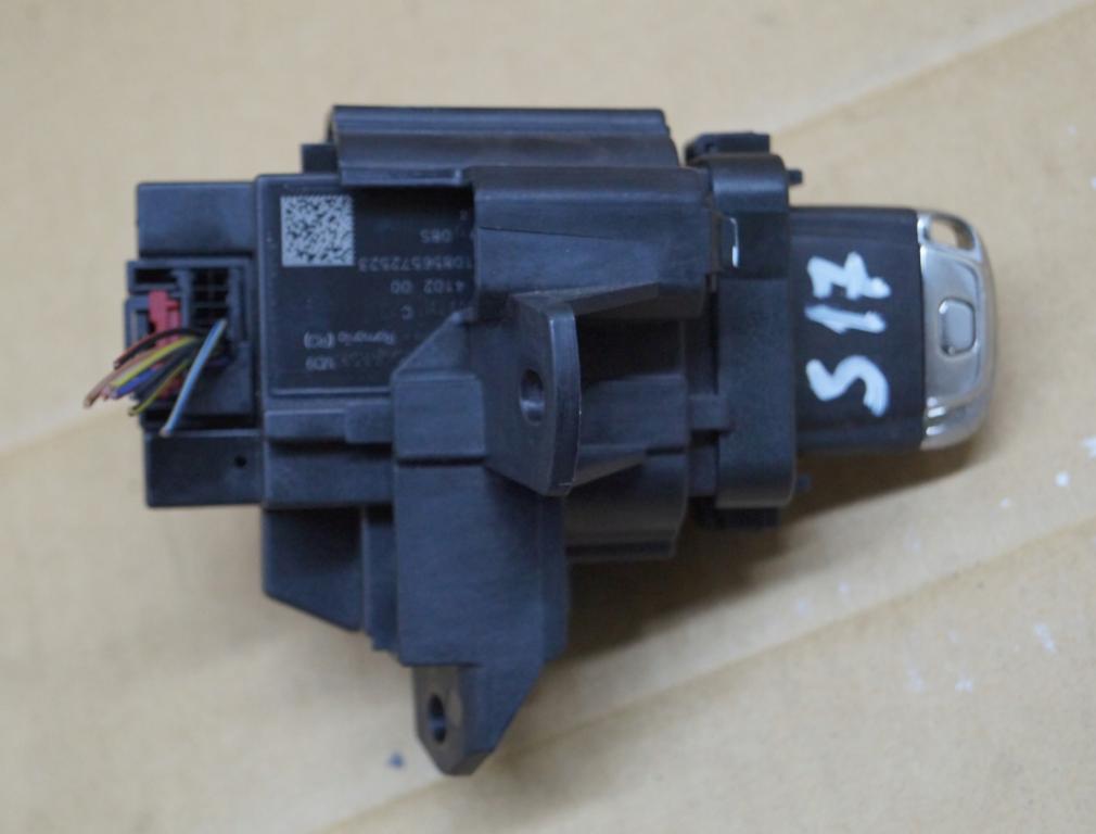 Spínačka - klíč Audi A4 B8 A5 8K0909131C