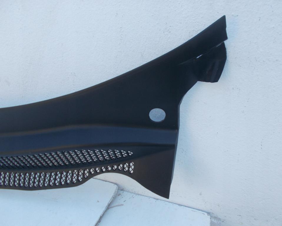 torpédo-plast pod čelní okno Audi A3 8L 96-99r 8L1819415B