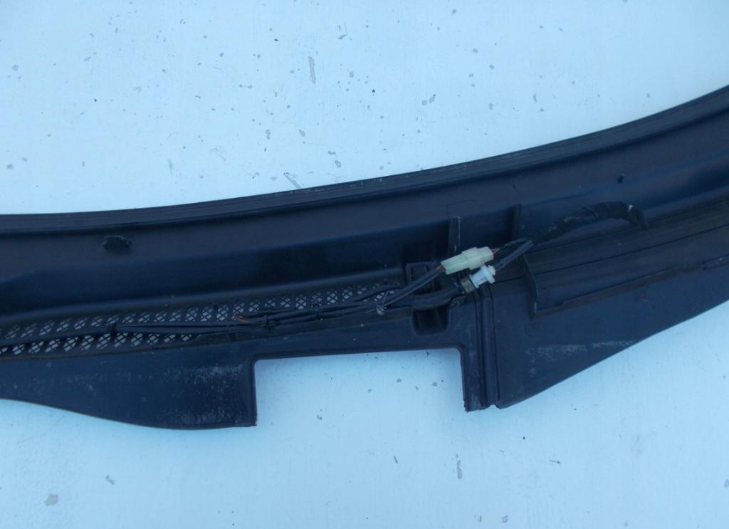torpédo-plast pod čelní okno Audi A3 8L 96-99r 8L1819415B