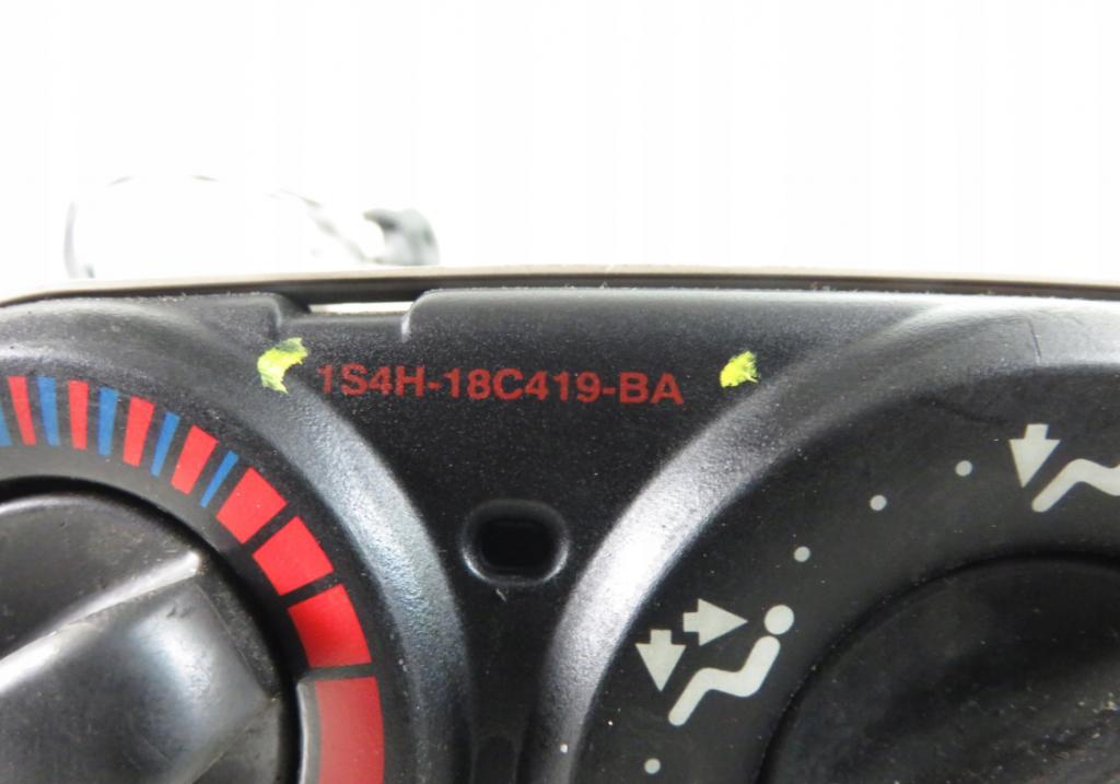 Panel kúrenia FORD FOCUS MK1 1S4H18C419BA