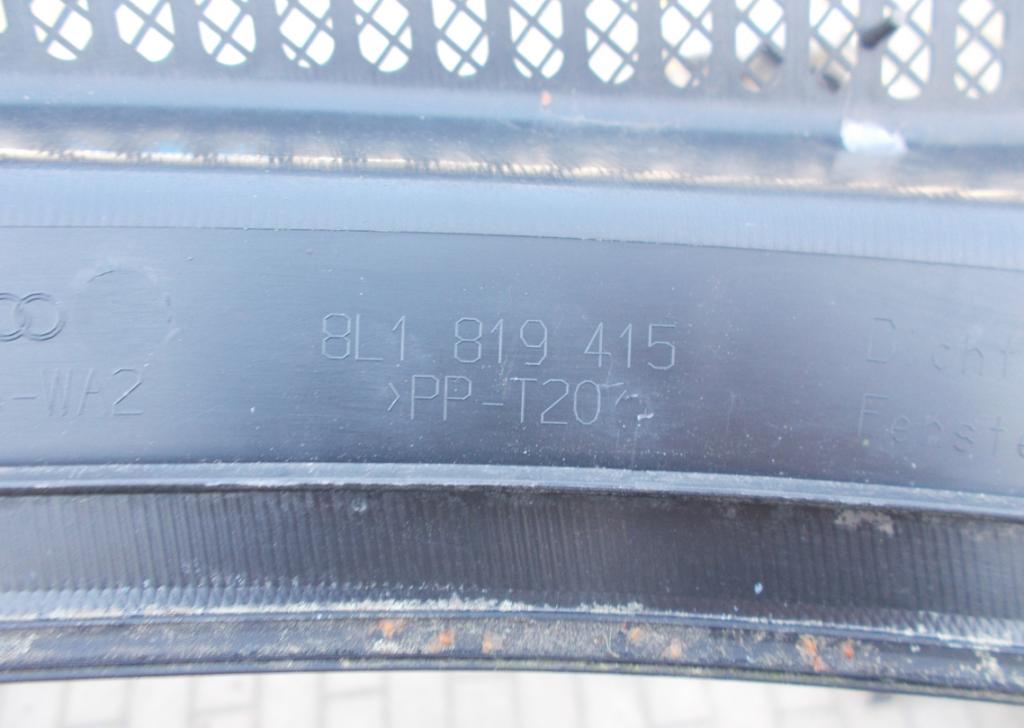 torpédo-plast pod čelní okno Audi A3 8L 96-99r 8L1819415B