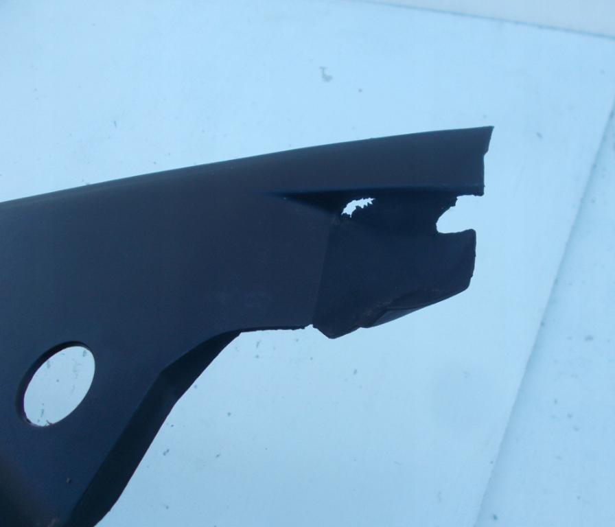 torpédo-plast pod čelní okno Audi A3 8L 96-99r 8L1819415B