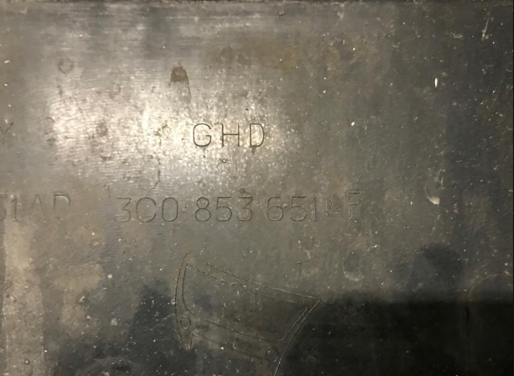Originálna mriežka VW PASSAT B6 3C0853651AF