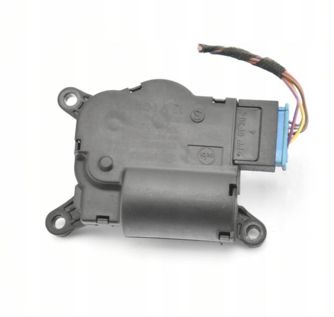 motorek topení 5Q0907511K SKODA SUPERB III