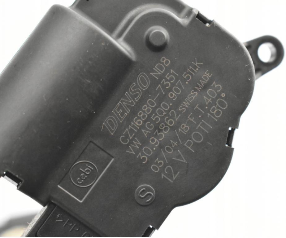 motorek topení 5Q0907511K SKODA SUPERB III