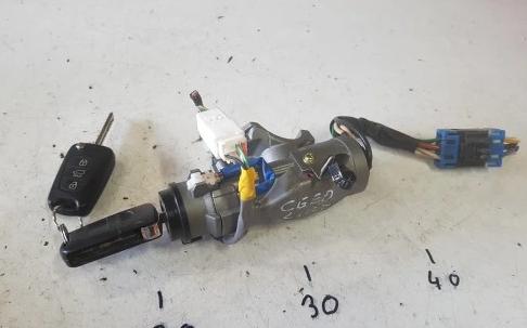KIA CEED I LIFT 09-12r spinačka kľúče