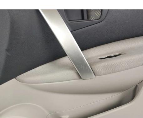 tapacír  dveri predné prave NISSAN QASHQAI J10 I