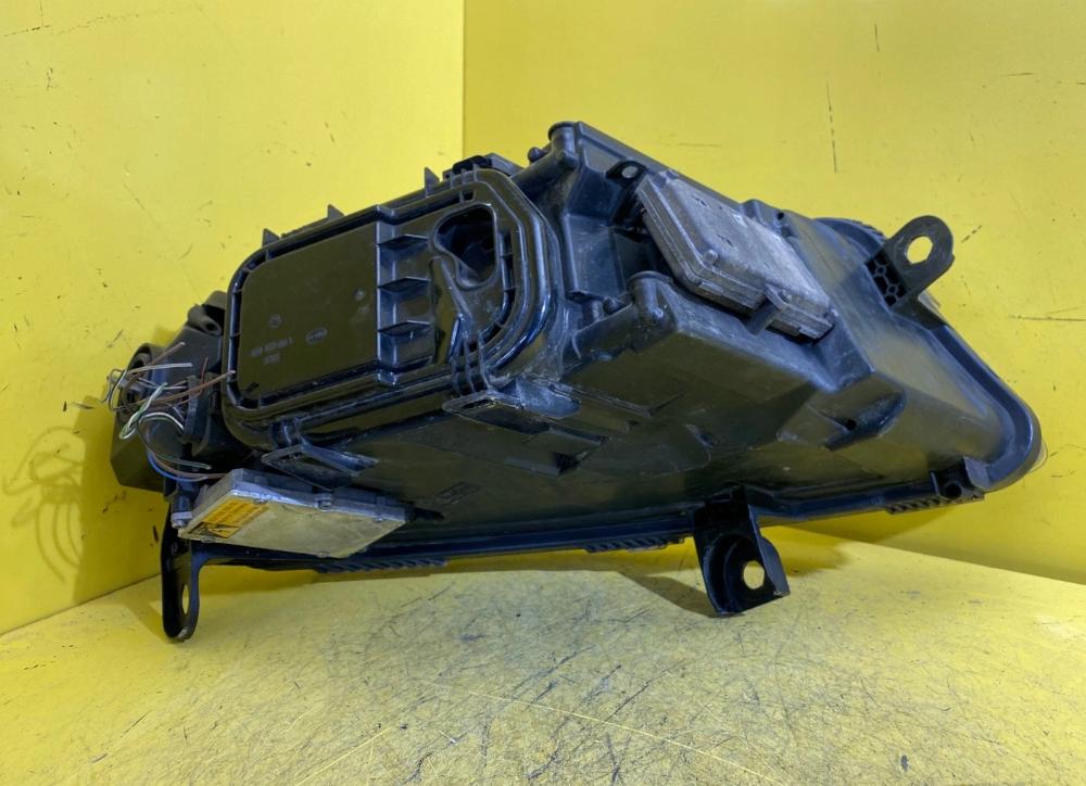 svetlo / reflektor ľavá Audi A6 4F0 C6 04-08