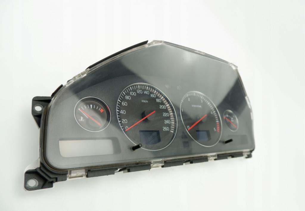 prístrojovka, dislpej VOLVO XC70 S60 V70 30682277 EU