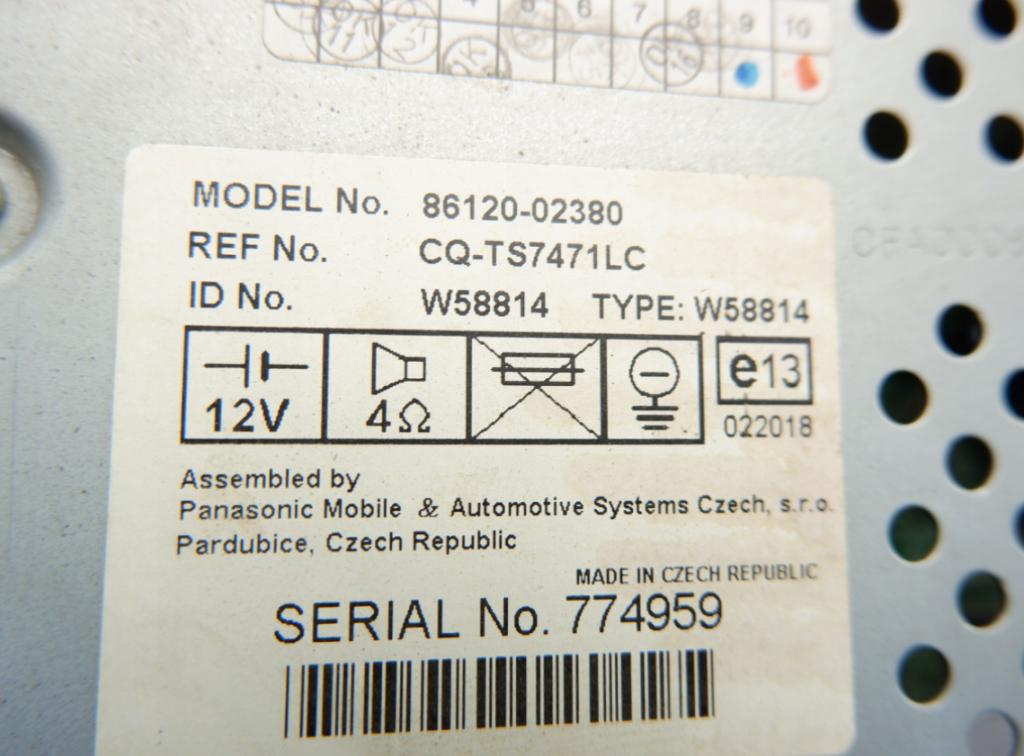Autorádio CD TOYOTA COROLLA E12 86120-02380