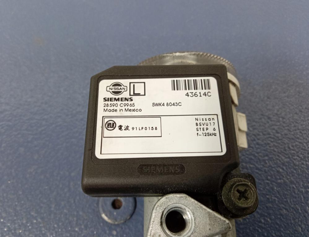 NISSAN PRIMERA P12: spinačka kľúč 28590C9965