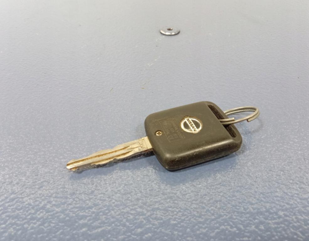 NISSAN PRIMERA P12: spinačka kľúč 28590C9965