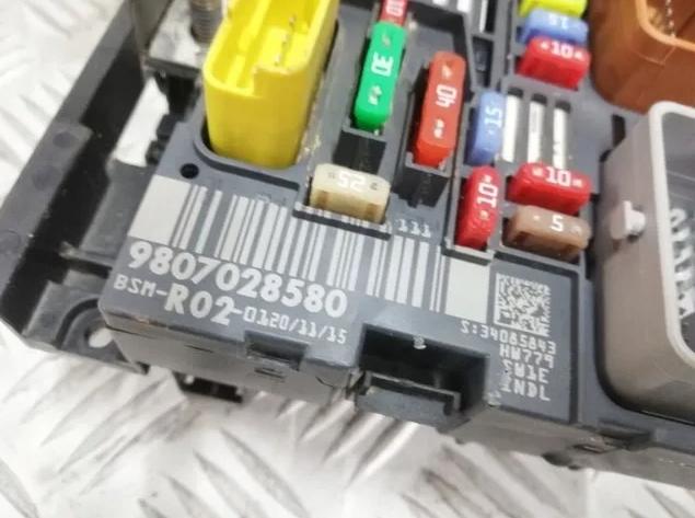 PEUGEOT 3008 5008  modul BSM 9675877980