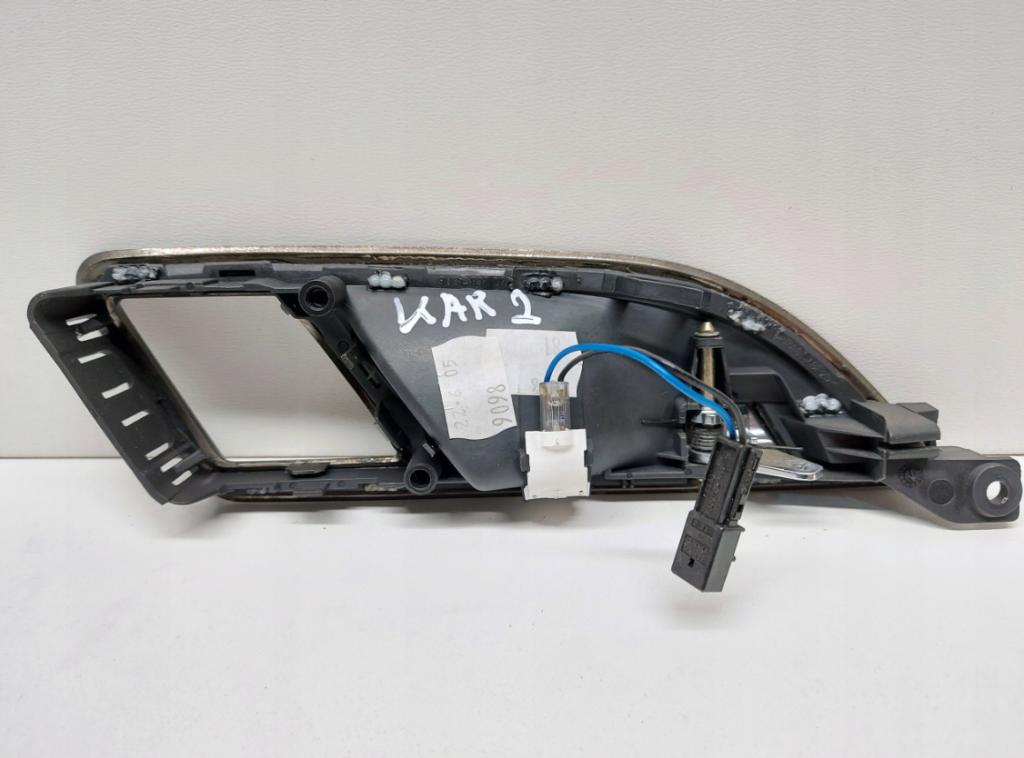 SKODA SUPERB I: klika dveři-levá strana přední část 3U0837247