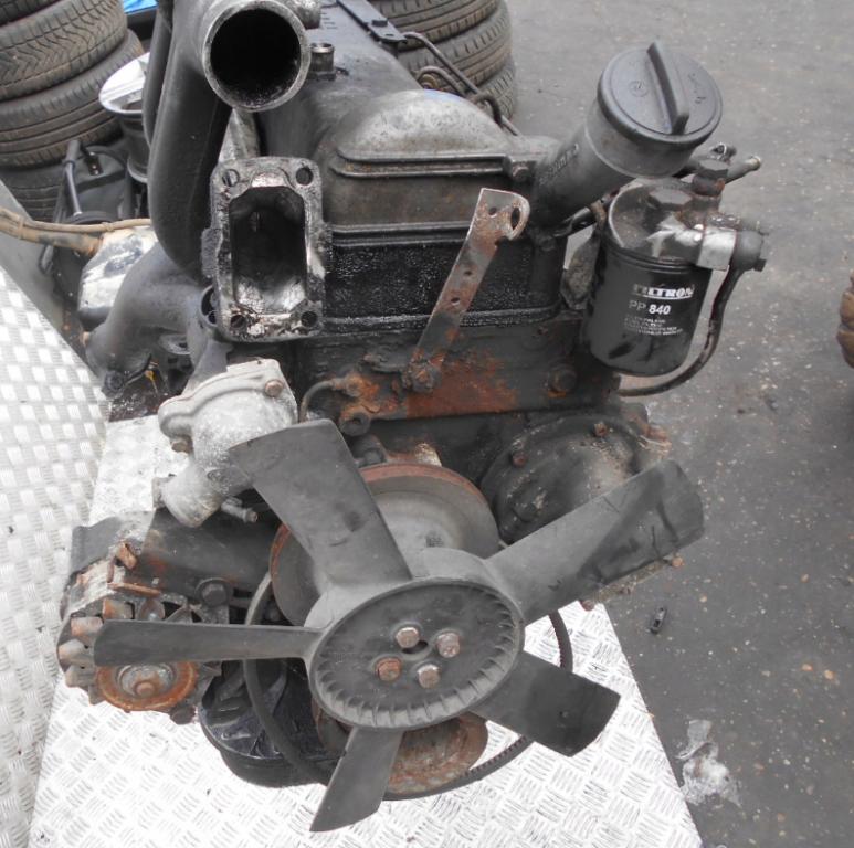 motor 2.4D  MERCEDES T1 KACHNA W123 W115 -