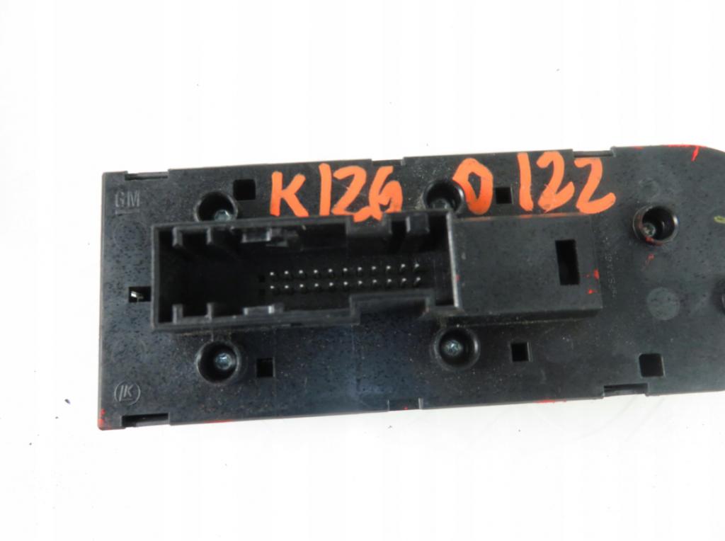 panel okien: OPEL ZAFIRA B (A05) 13209203
