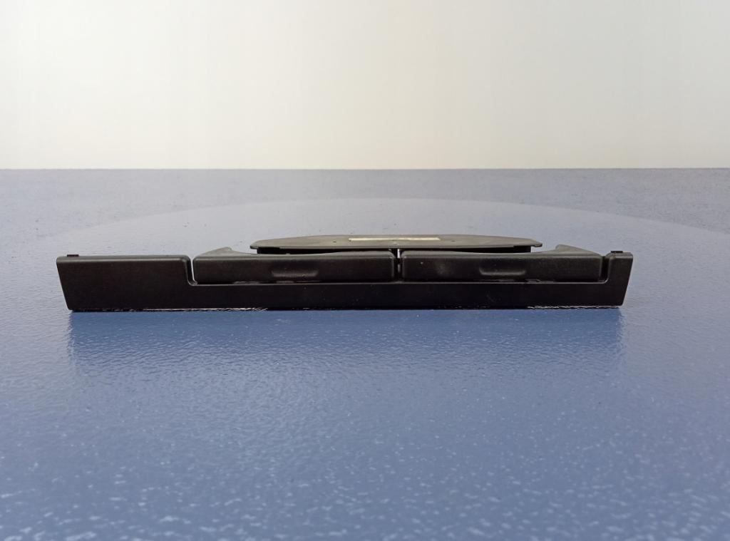BMW 5 E39: držiak na poháre CUPHOLDER