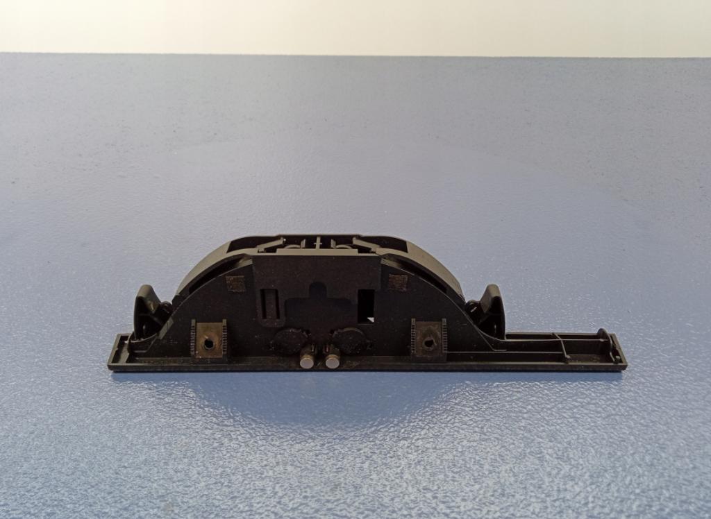 BMW 5 E39: držiak na poháre CUPHOLDER
