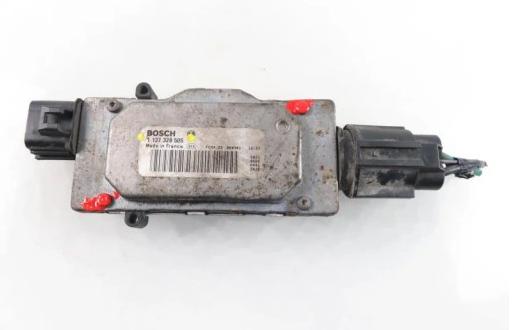 Riadiaca jednotka ventilátora MAZDA 3 II 1137328505