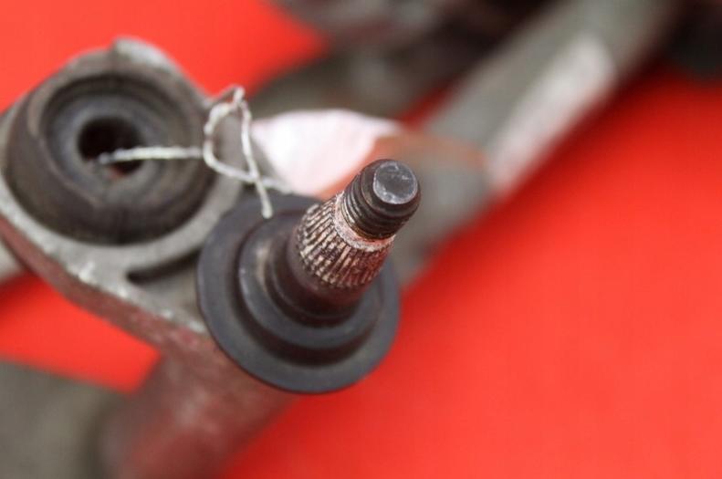 motorek stěračů-přední pravý: SEAT ALTEA 04-15 5P0955024C