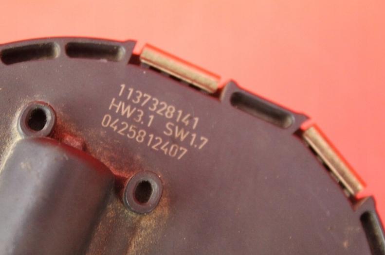 motorek stěračů-přední pravý: SEAT ALTEA 04-15 5P0955024C