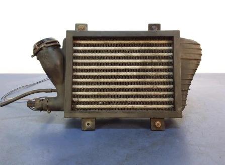 VW T4 2.5 TDI Chladič vzduchu 701145805A