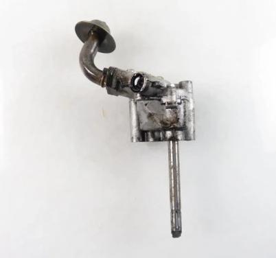Pumpa oleja VW PASSAT B5 026115153A