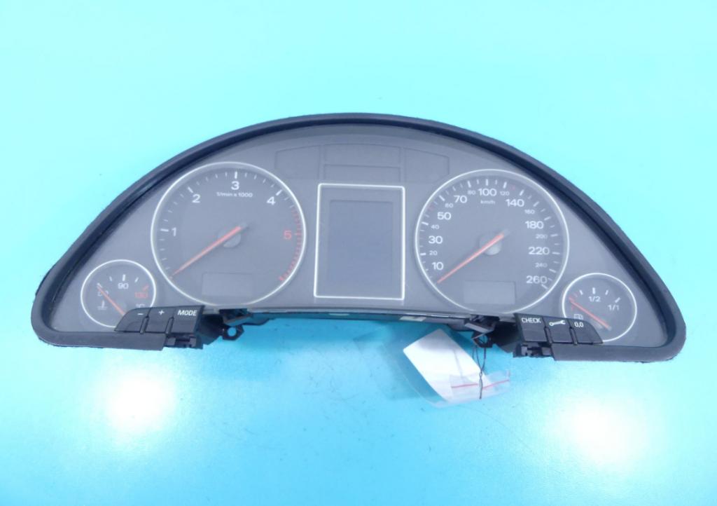 prístrojovka: AUDI A4 B6 2.5 TDI EU 0263626020 8E0920900G
