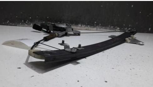 Mechanizmus okna ľavy zadny REXTON 88100-08001