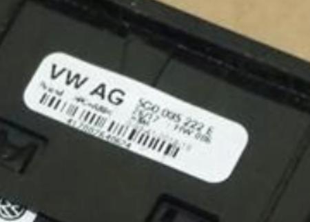 VW SKODA SEAT AUDI zásuvka PORT USB AUX 5G0035222E