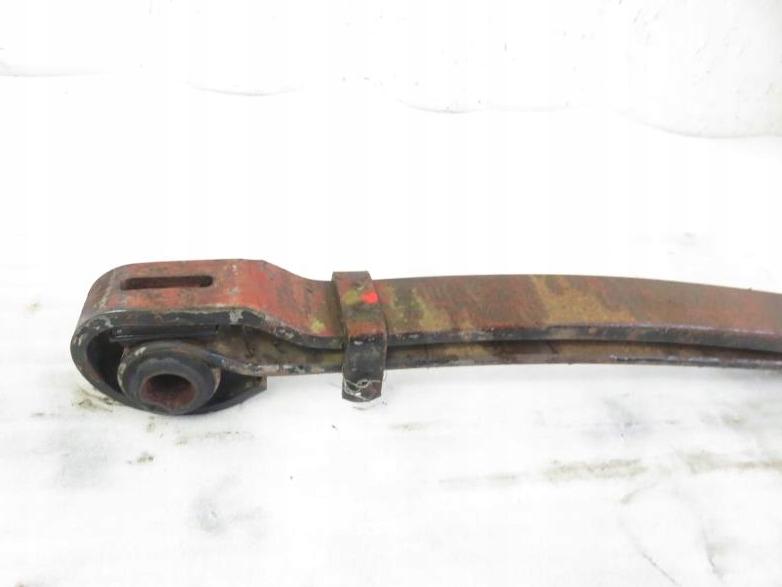 listové pero-zadné: MERCEDES T2 LN1 809