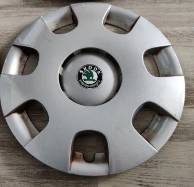 Puklica puklica SKODA 14'' - FABIA I - na SZT.