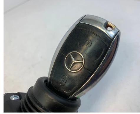 Mercedes-Benz  Spínačka A1645450908