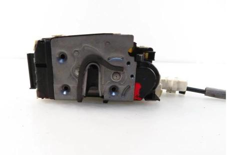 zámok pravy zadný MERCEDES W212 A2047301435