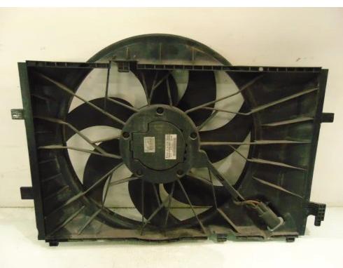 Ventilátor chladiča MERCEDES W203 2.2 CDI A2035001593