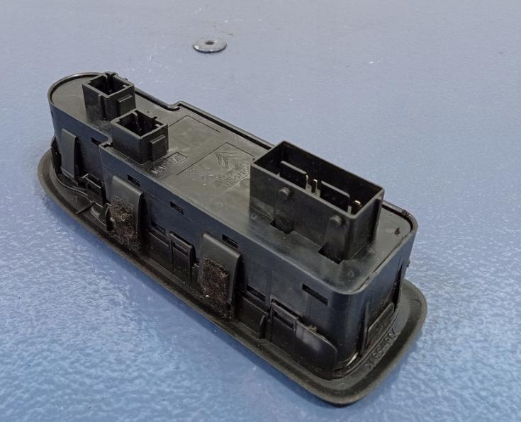 CITROEN C5 III Prepínač Panel okien 96644917XT