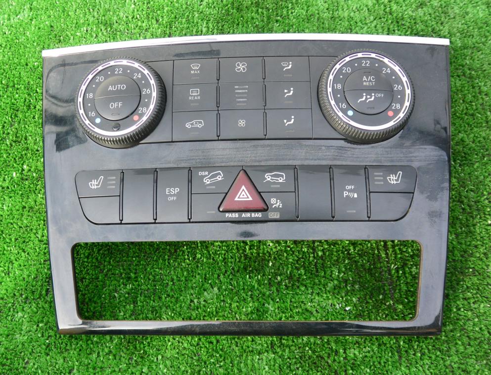 Panel klimatizácie MERCEDES GL X164: ML W164